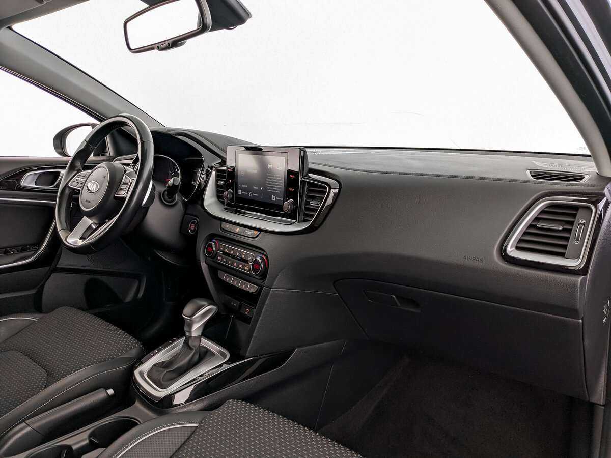 Kia Ceed 2021 года с пробегом. Фото: #8