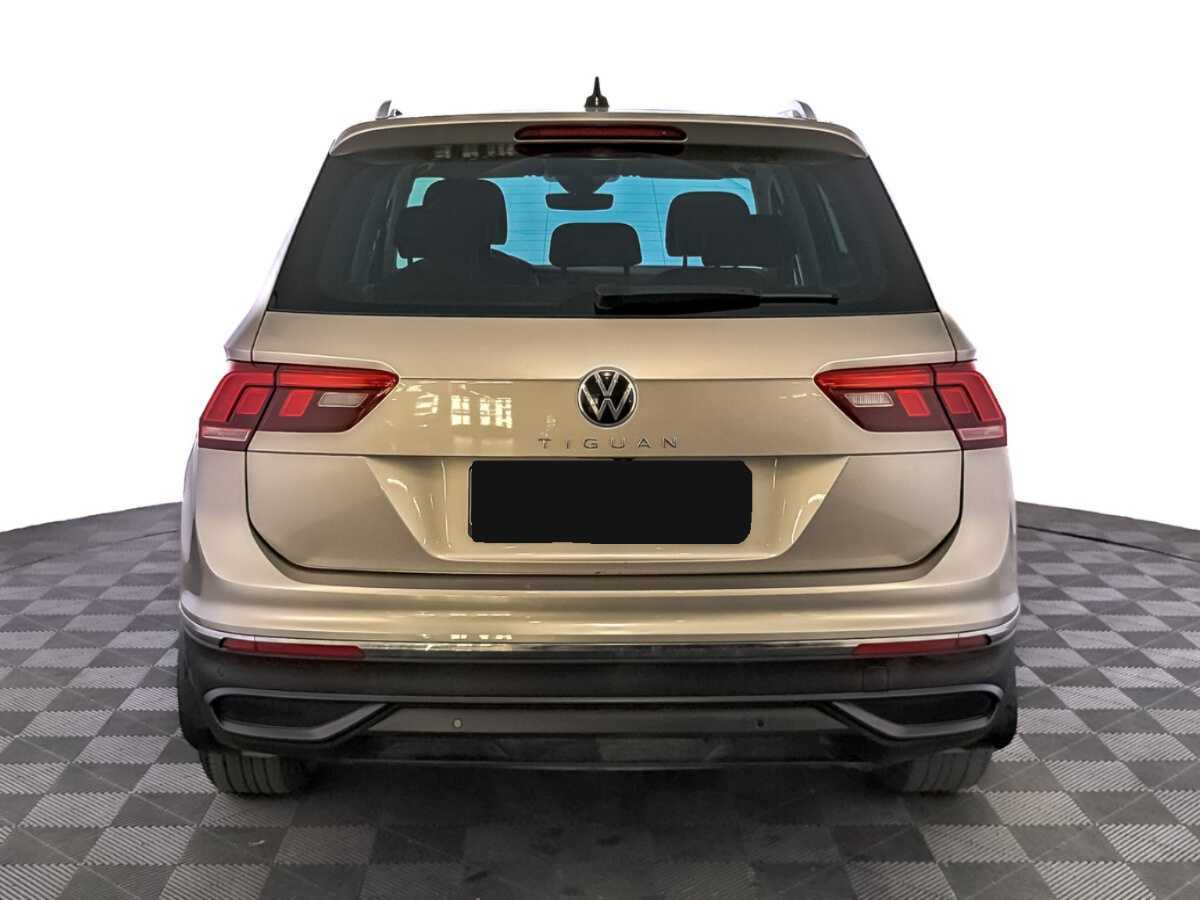 Volkswagen Tiguan 2021 года с пробегом. Фото: #5