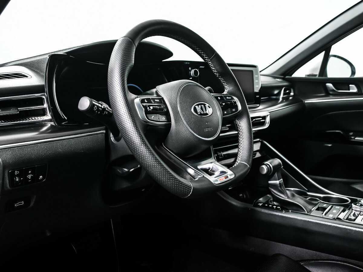 Kia K5 2020 года с пробегом. Фото: #12