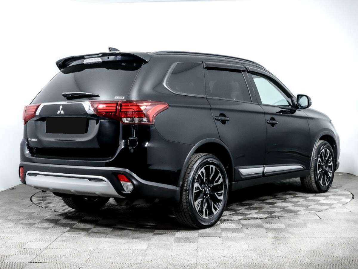 Mitsubishi Outlander 2022 года с пробегом. Фото: #3
