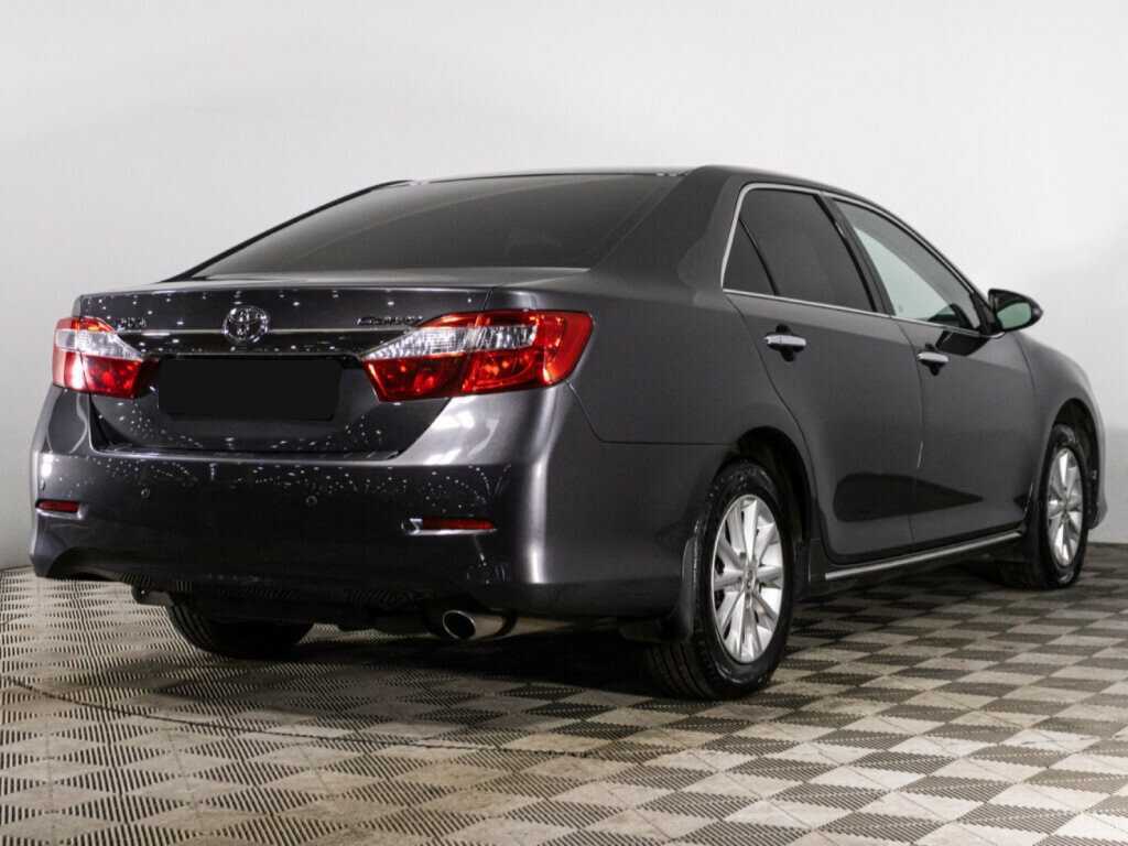 Toyota Camry 2012 года с пробегом. Фото: #4