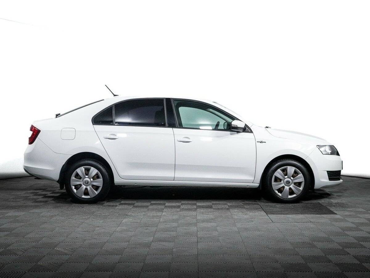 Skoda Rapid 2019 года с пробегом. Фото: #3