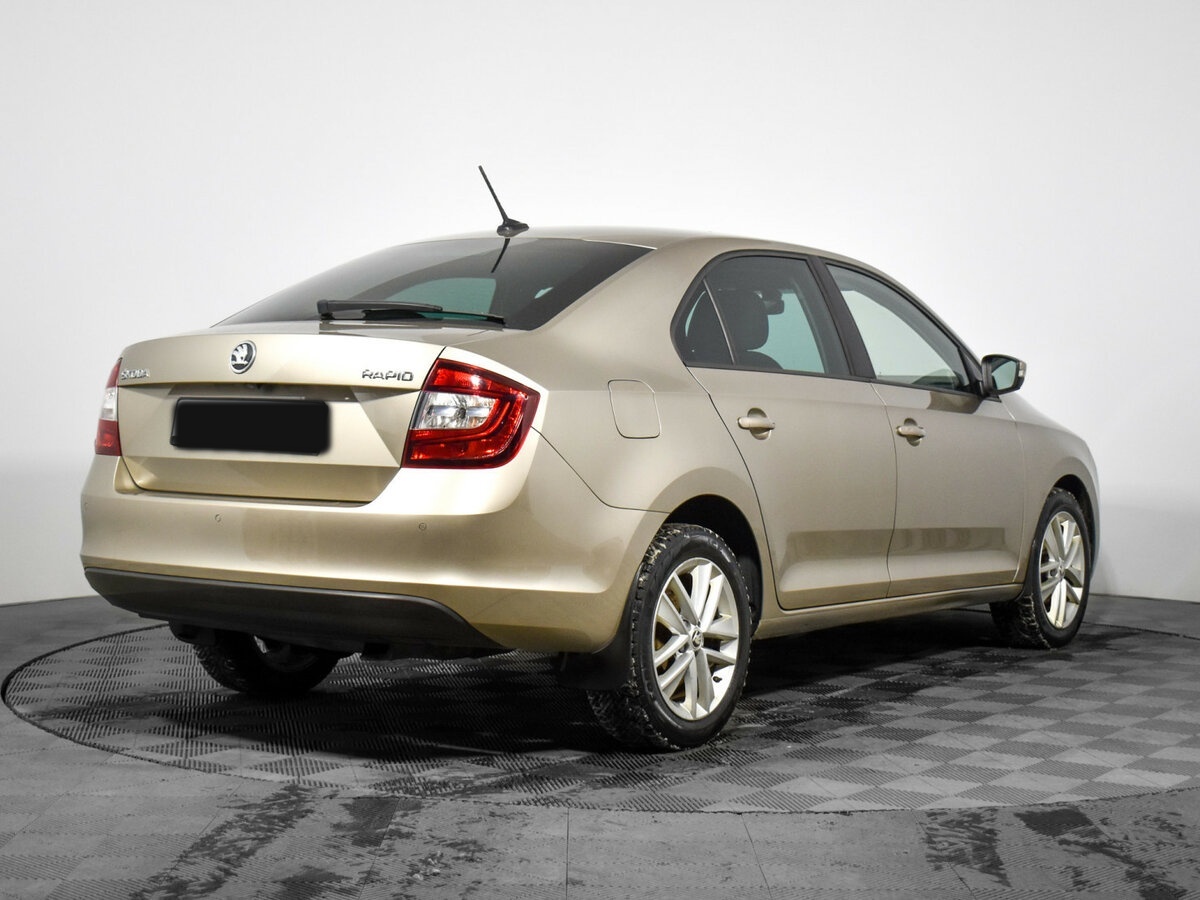 Skoda Rapid 2019 года с пробегом. Фото: #4