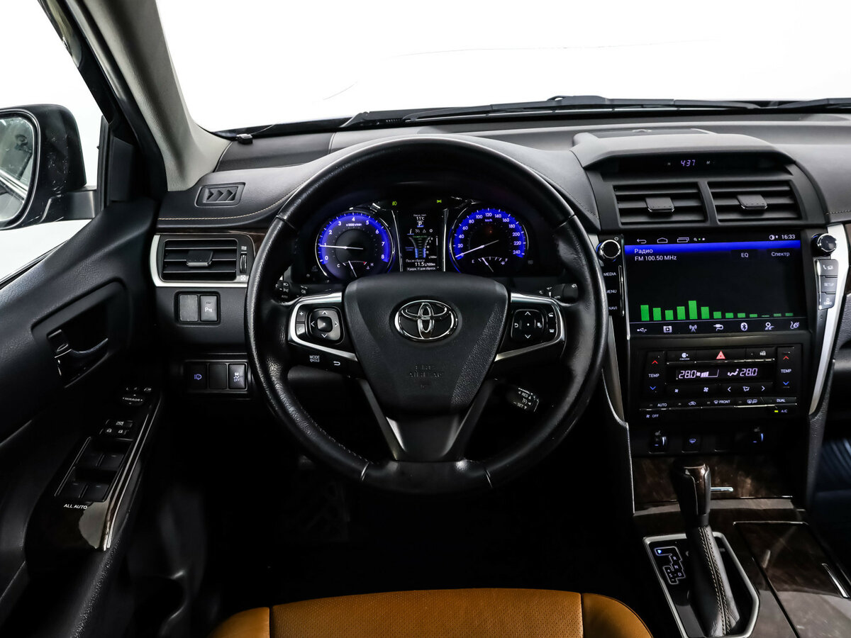 Toyota Camry 2016 года с пробегом. Фото: #8