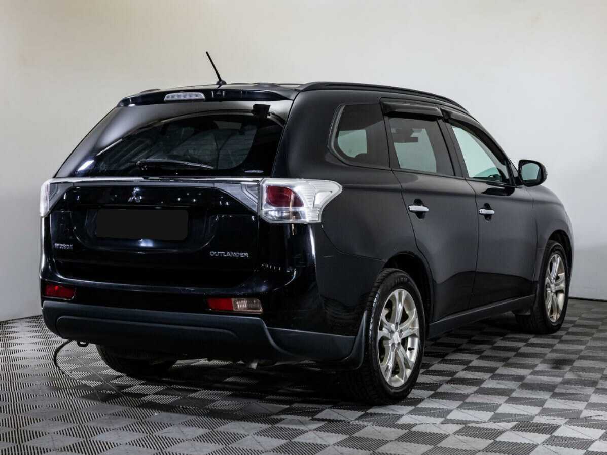 Mitsubishi Outlander 2012 года с пробегом. Фото: #4