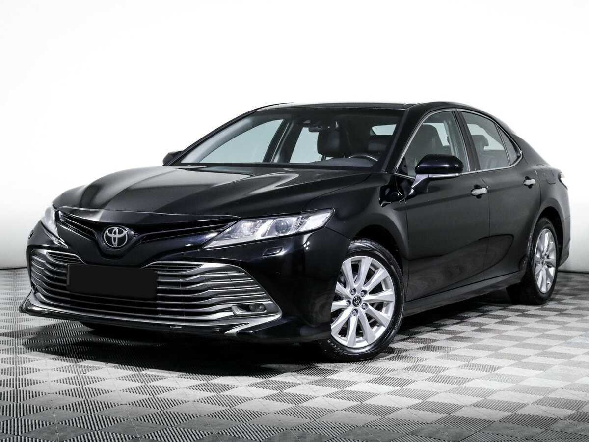 Toyota Camry 2019 года с пробегом. Посмотреть фото