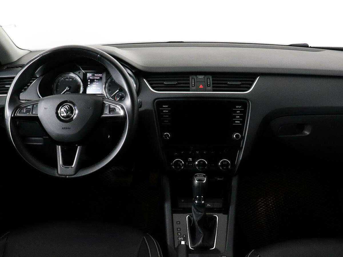 Skoda Octavia 2020 года с пробегом. Фото: #9