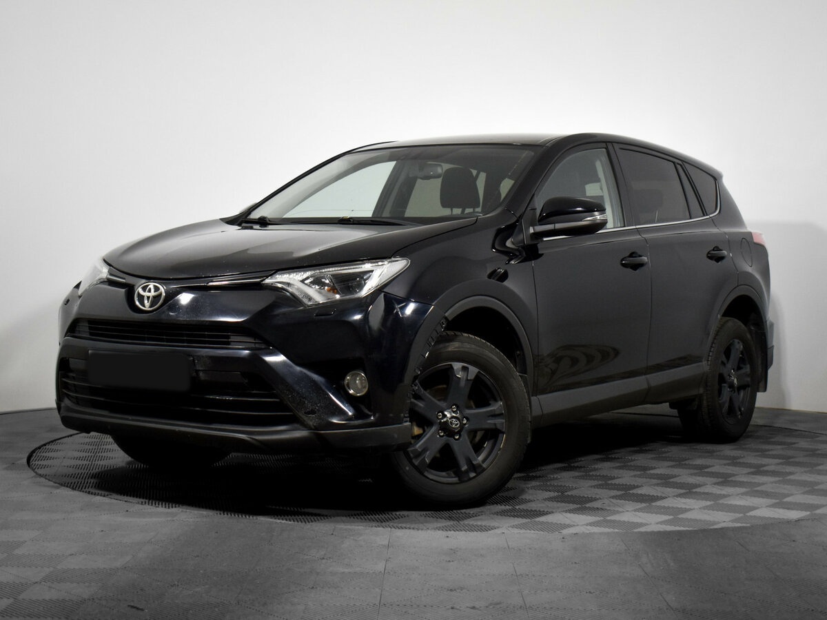 Toyota RAV4 2018 года с пробегом. Посмотреть фото