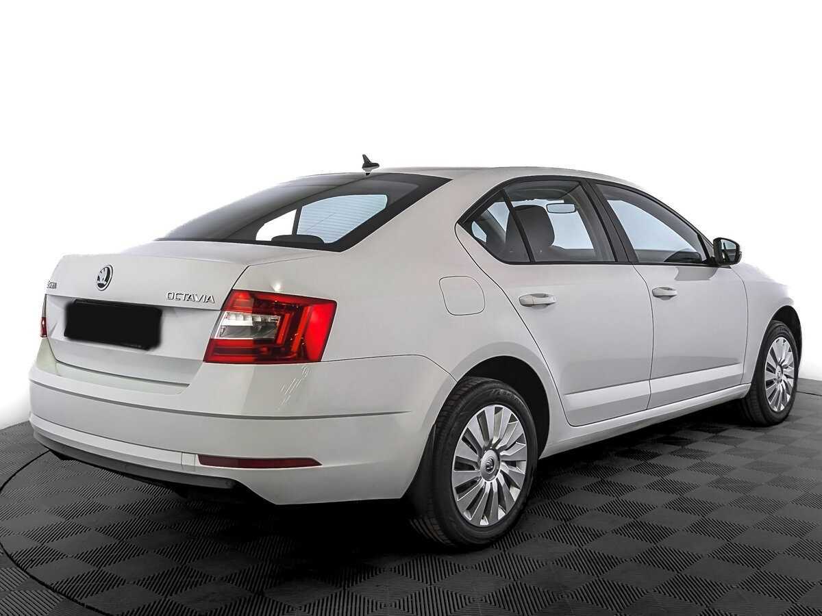 Skoda Octavia 2018 года с пробегом. Фото: #4