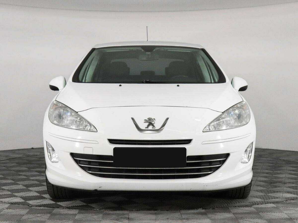 Peugeot 408 2014 года с пробегом. Фото: #1