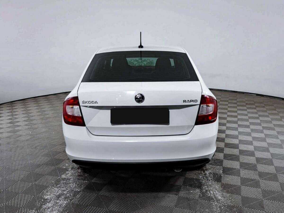 Skoda Rapid 2017 года с пробегом. Фото: #5