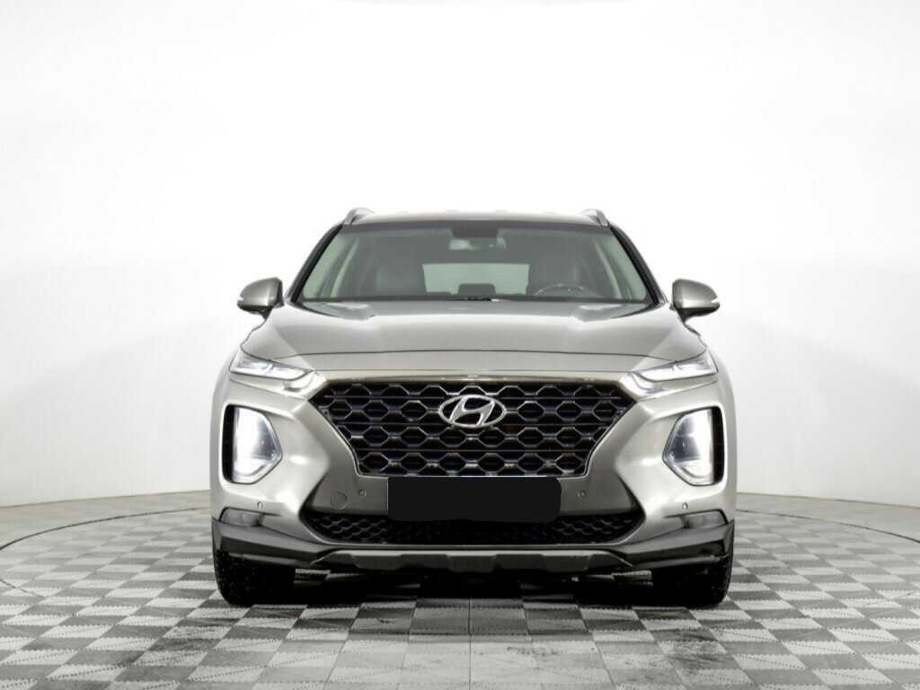 Hyundai Santa Fe 2019 года с пробегом. Фото: #1