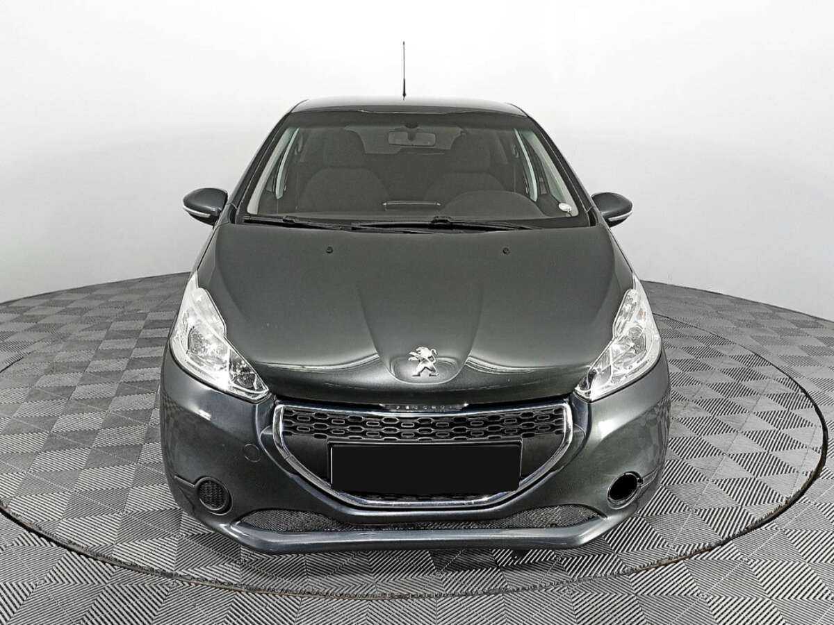 Peugeot 208 2013 года с пробегом. Фото: #1