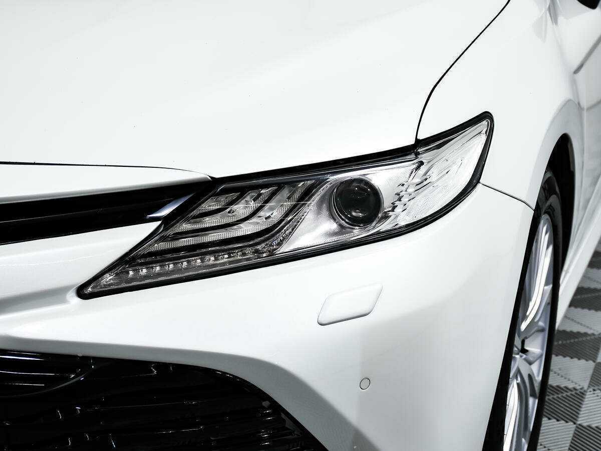 Toyota Camry 2019 года с пробегом. Фото: #12