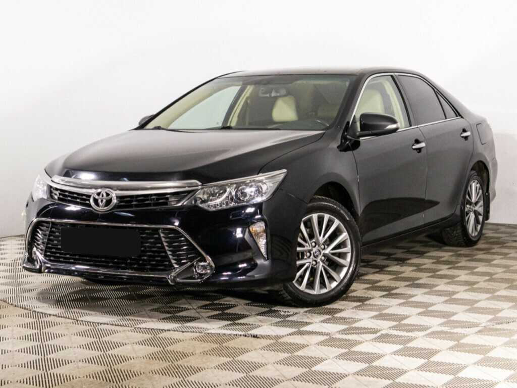 Toyota Camry 2017 года с пробегом. Посмотреть фото