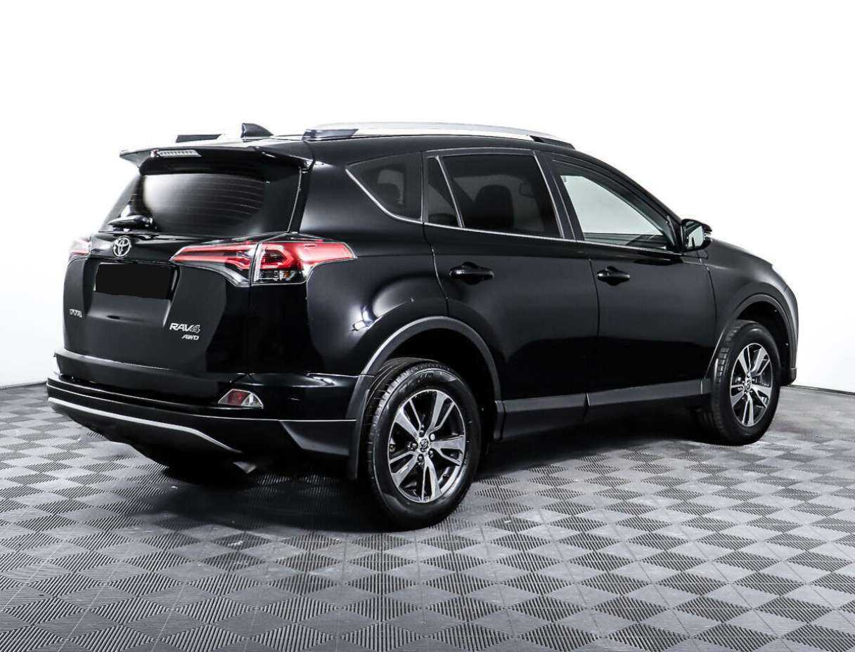 Toyota RAV4 2017 года с пробегом. Фото: #4