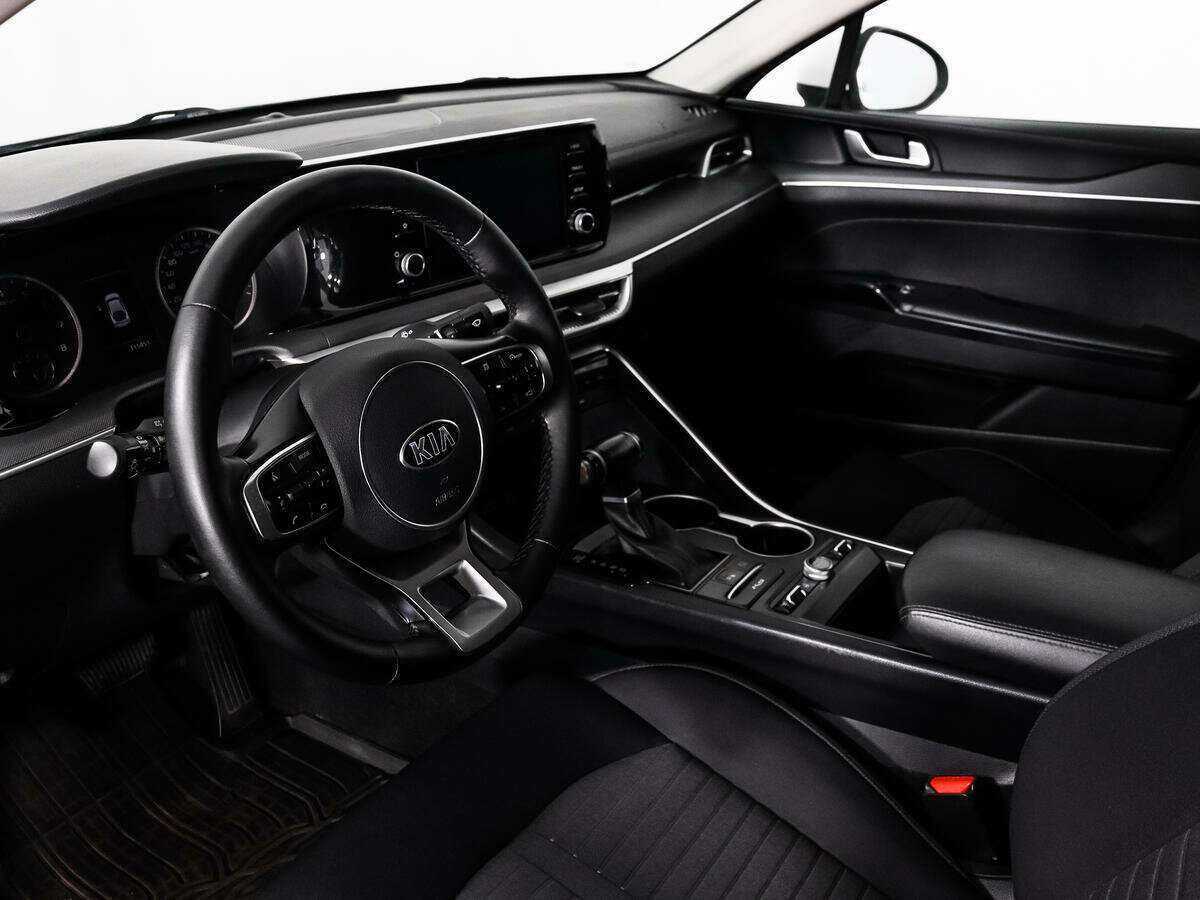 Kia K5 2020 года с пробегом. Фото: #8