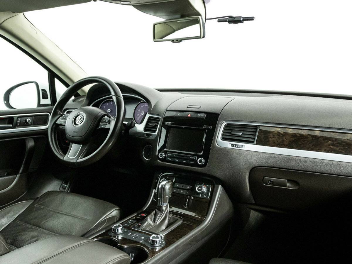 Volkswagen Touareg 2013 года с пробегом. Фото: #8