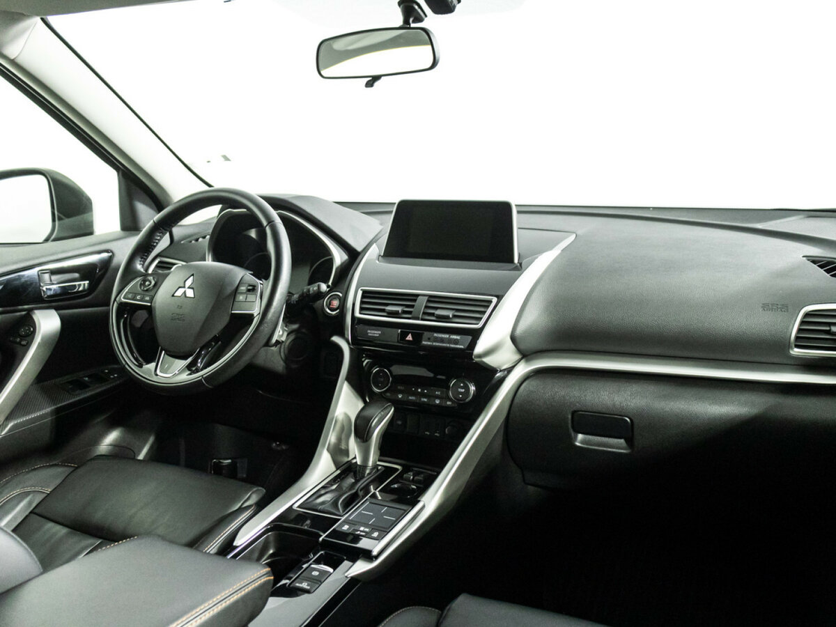 Mitsubishi Eclipse Cross 2018 года с пробегом. Фото: #8