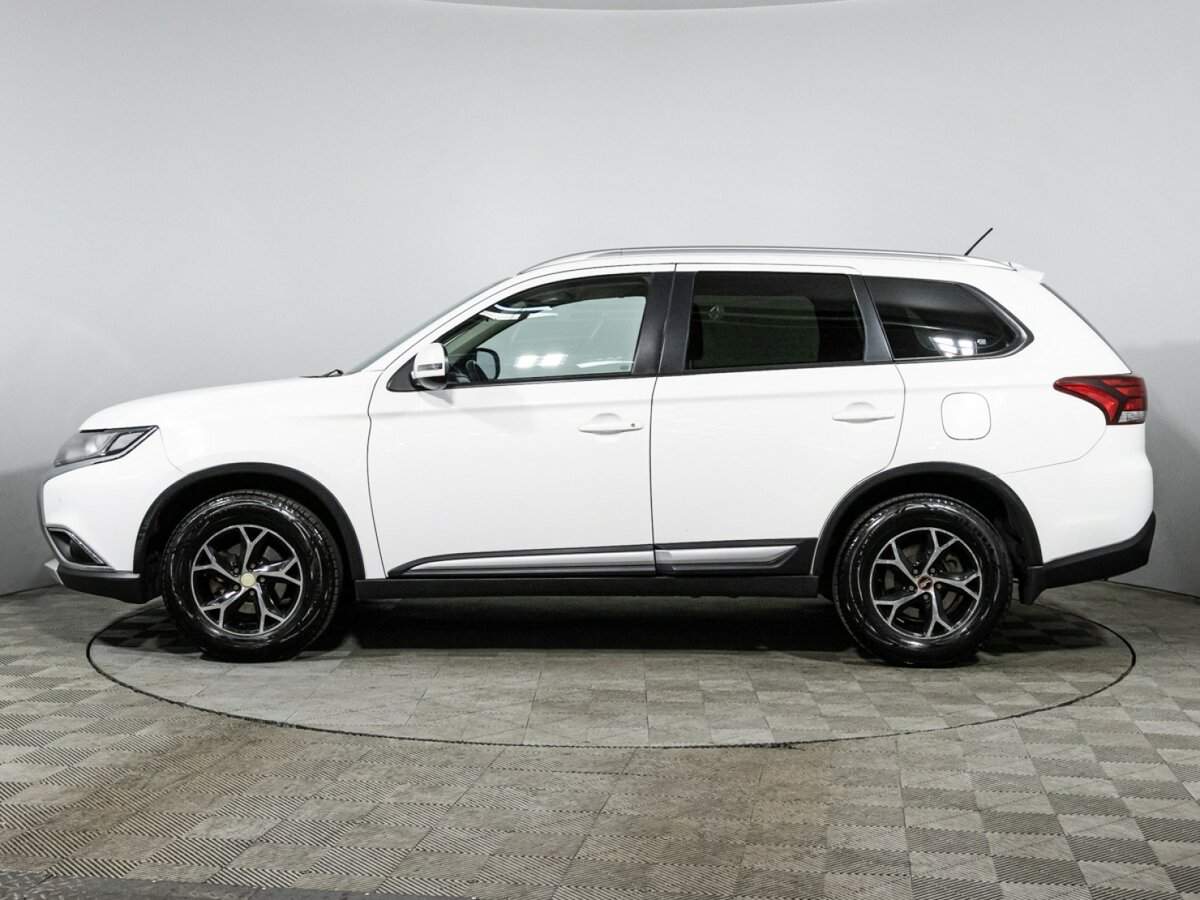 Mitsubishi Outlander 2016 года с пробегом. Фото: #7