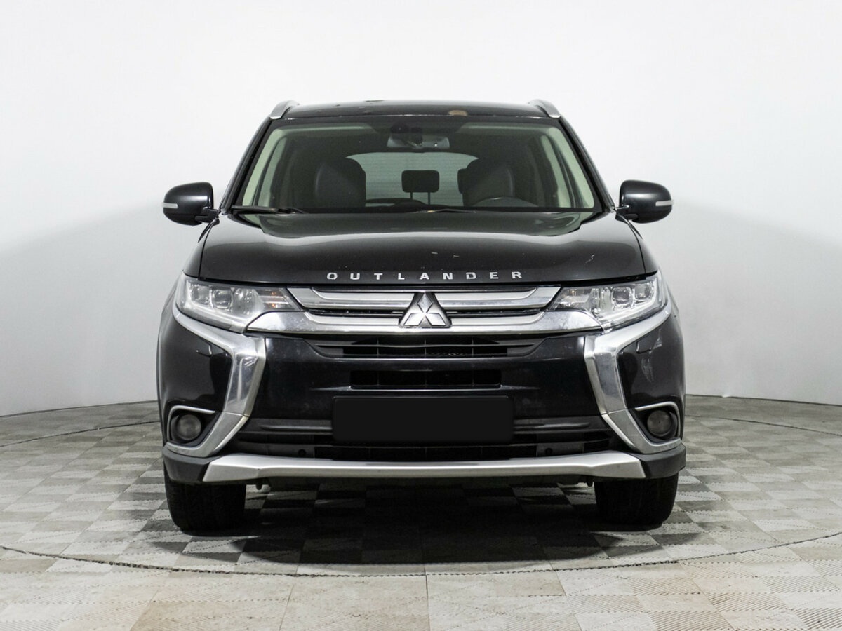 Mitsubishi Outlander 2015 года с пробегом. Фото: #1