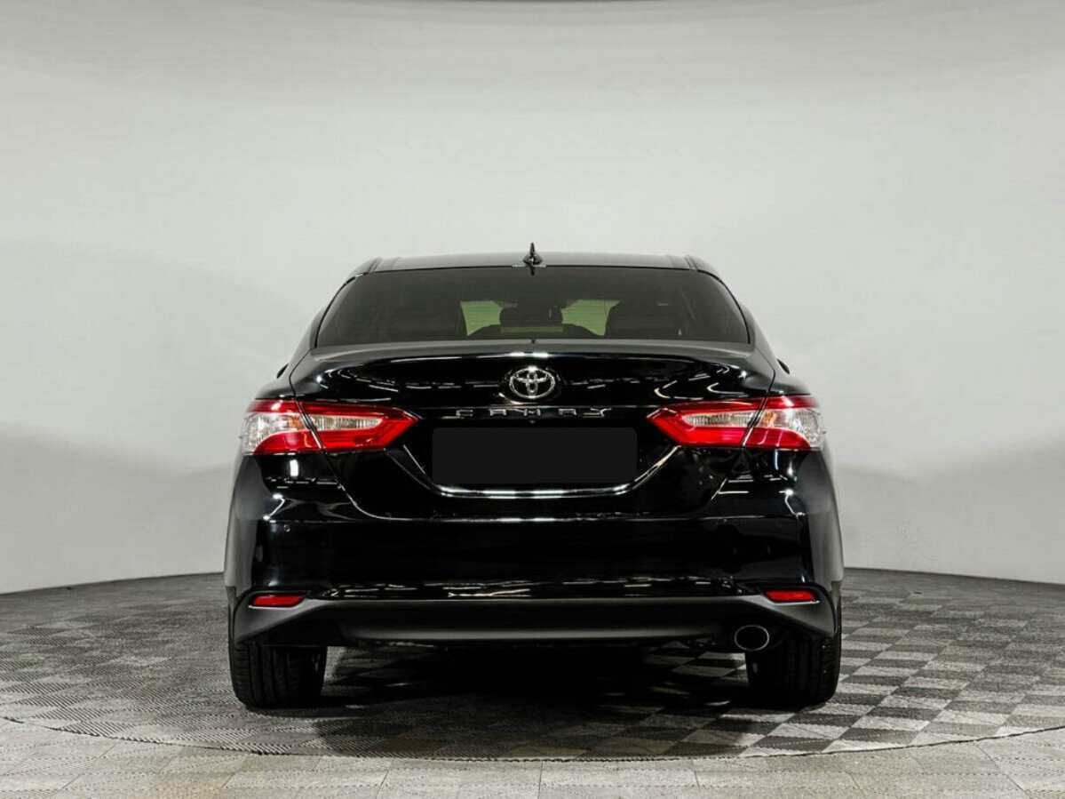 Toyota Camry 2020 года с пробегом. Фото: #3