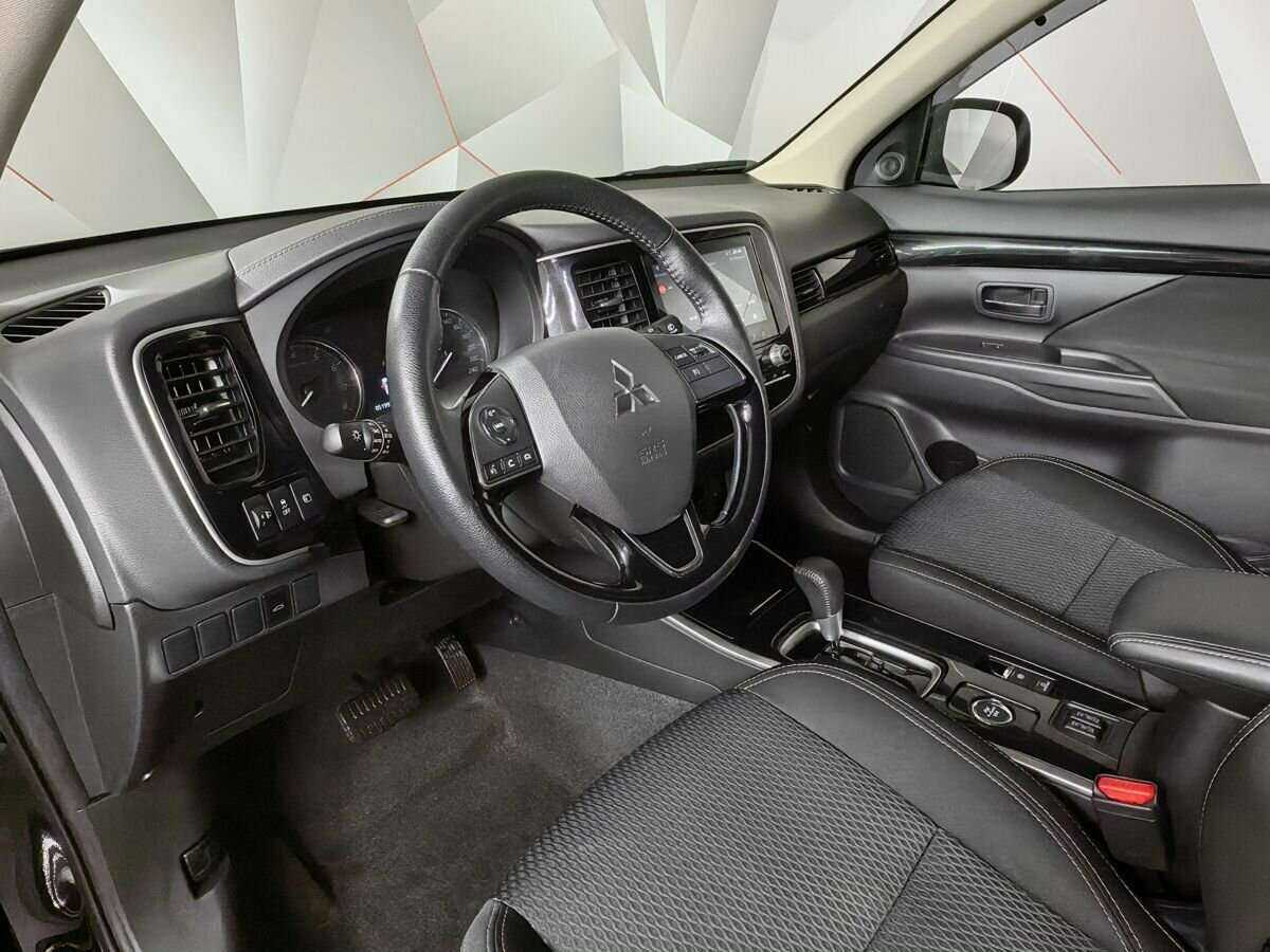 Mitsubishi Outlander 2022 года с пробегом. Фото: #9