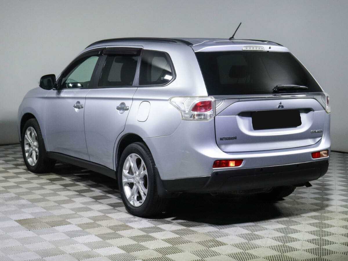 Mitsubishi Outlander 2012 года с пробегом. Фото: #6
