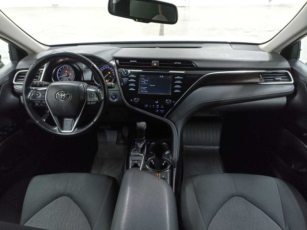 Toyota Camry 2019 года с пробегом. Фото: #13