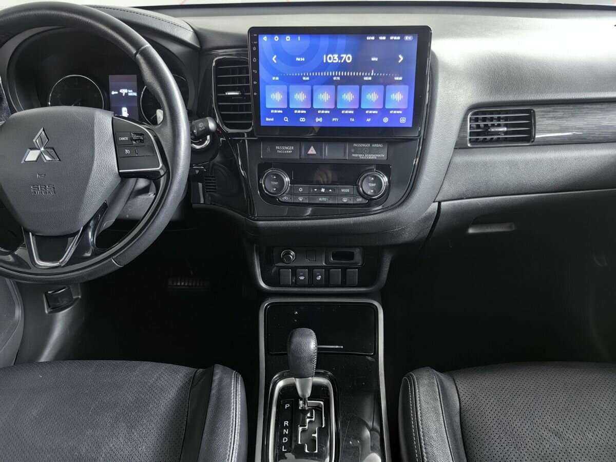 Mitsubishi Outlander 2017 года с пробегом. Фото: #10