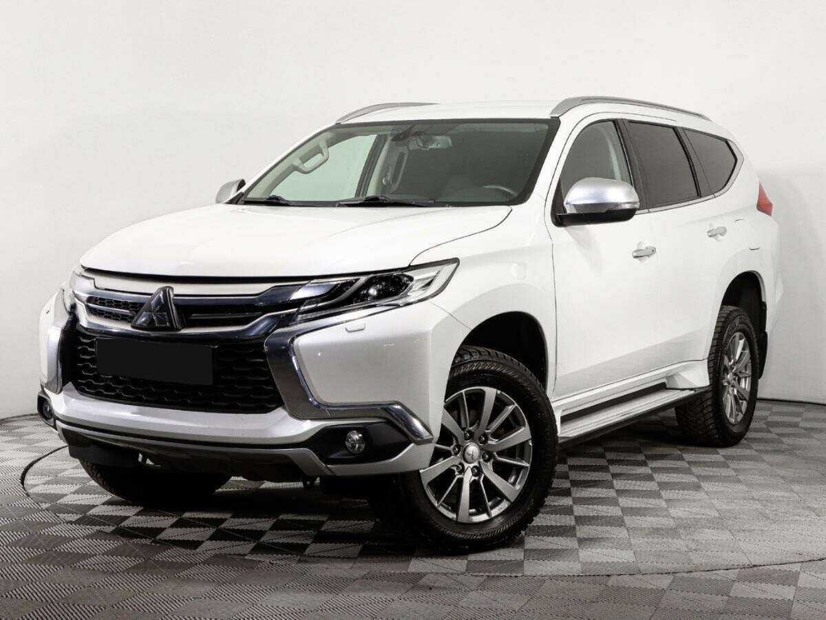 Mitsubishi Pajero Sport 2018 года с пробегом. Фото: #0