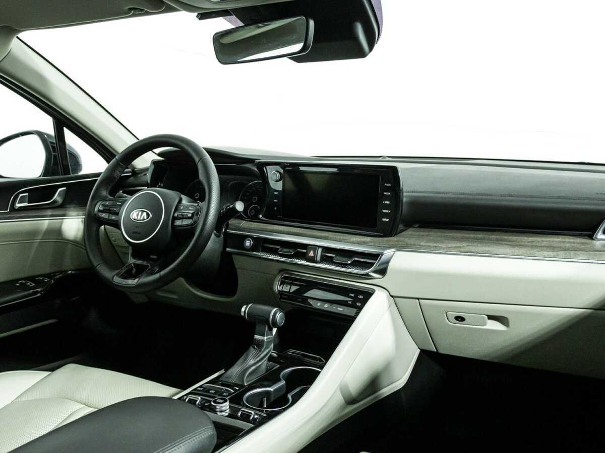 Kia K5 2021 года с пробегом. Фото: #8
