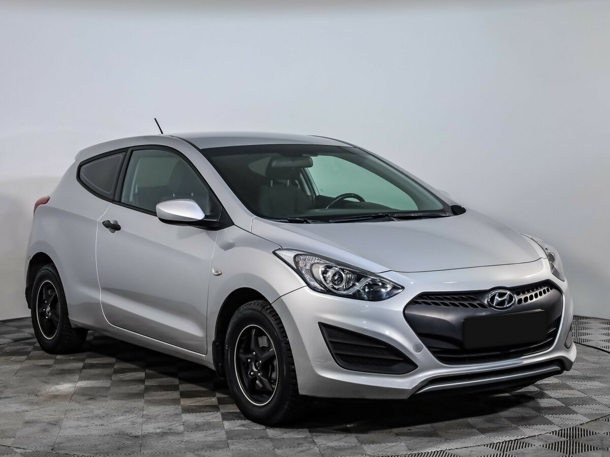 Hyundai i30 2013 года с пробегом. Фото: #2