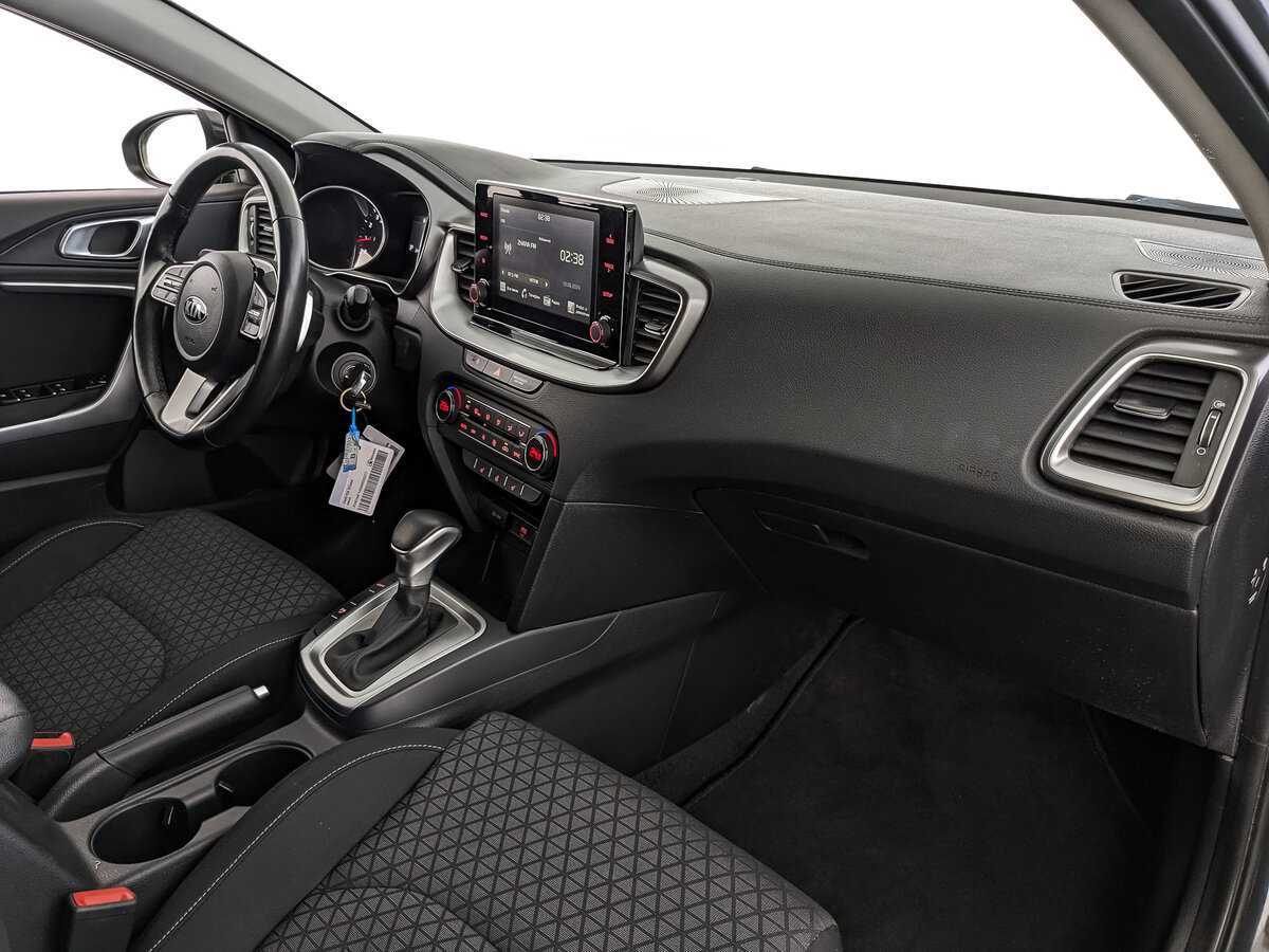 Kia XCeed 2021 года с пробегом. Фото: #8