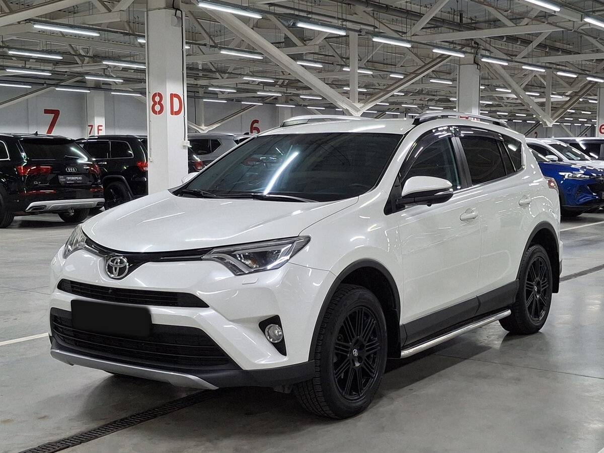 Toyota RAV4 2017 года с пробегом. Фото: #0