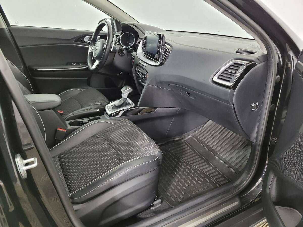 Kia XCeed 2021 года с пробегом. Фото: #12