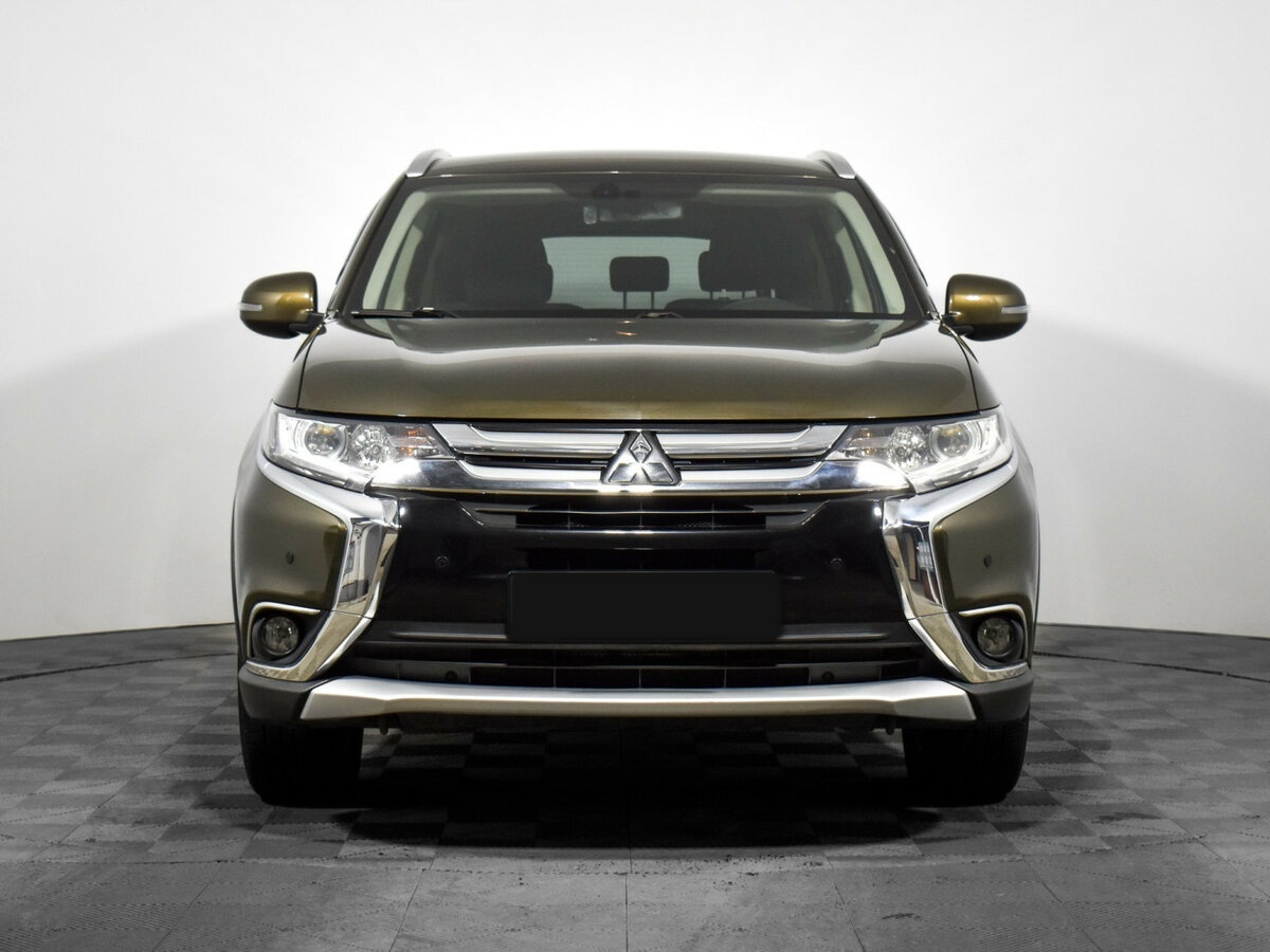 Mitsubishi Outlander 2018 года с пробегом. Фото: #1