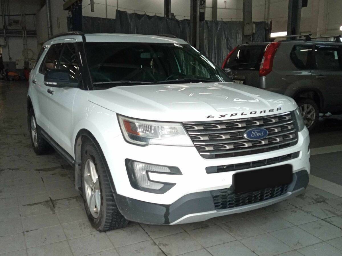 Ford Explorer 2017 года с пробегом. Фото: #1