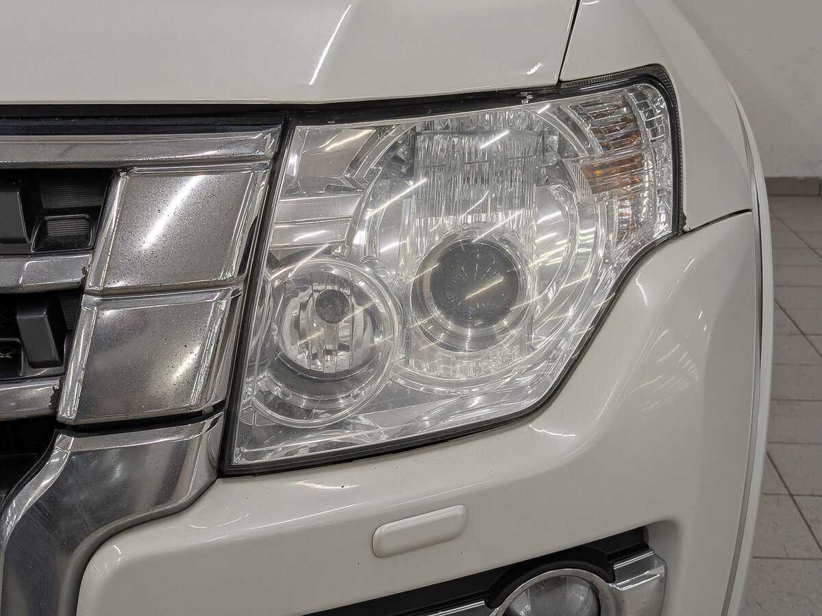 Mitsubishi Pajero 2015 года с пробегом. Фото: #10