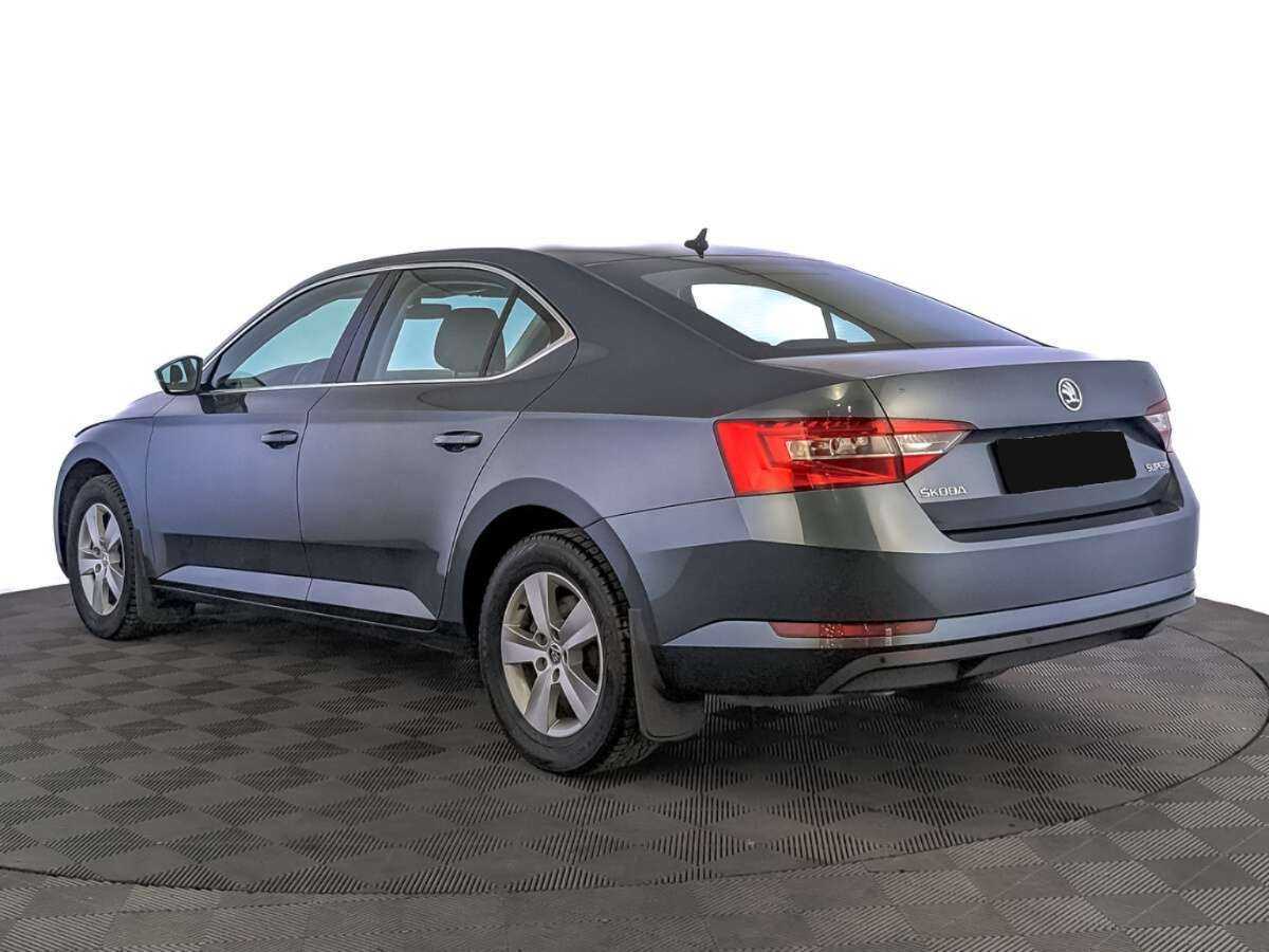 Skoda Superb 2019 года с пробегом. Фото: #6