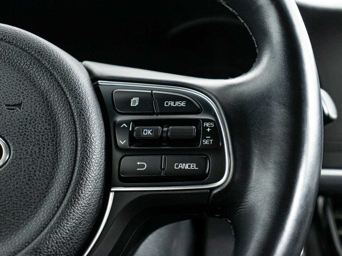 Kia K5 2017 года с пробегом. Фото: #21
