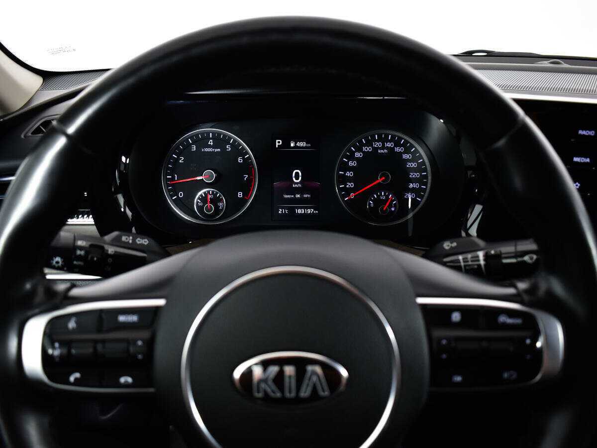 Kia K5 2021 года с пробегом. Фото: #10
