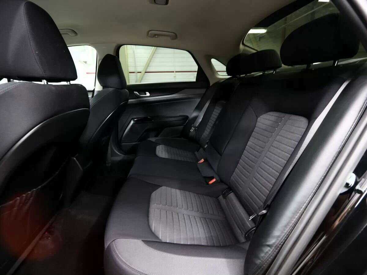 Kia K5 2021 года с пробегом. Фото: #9