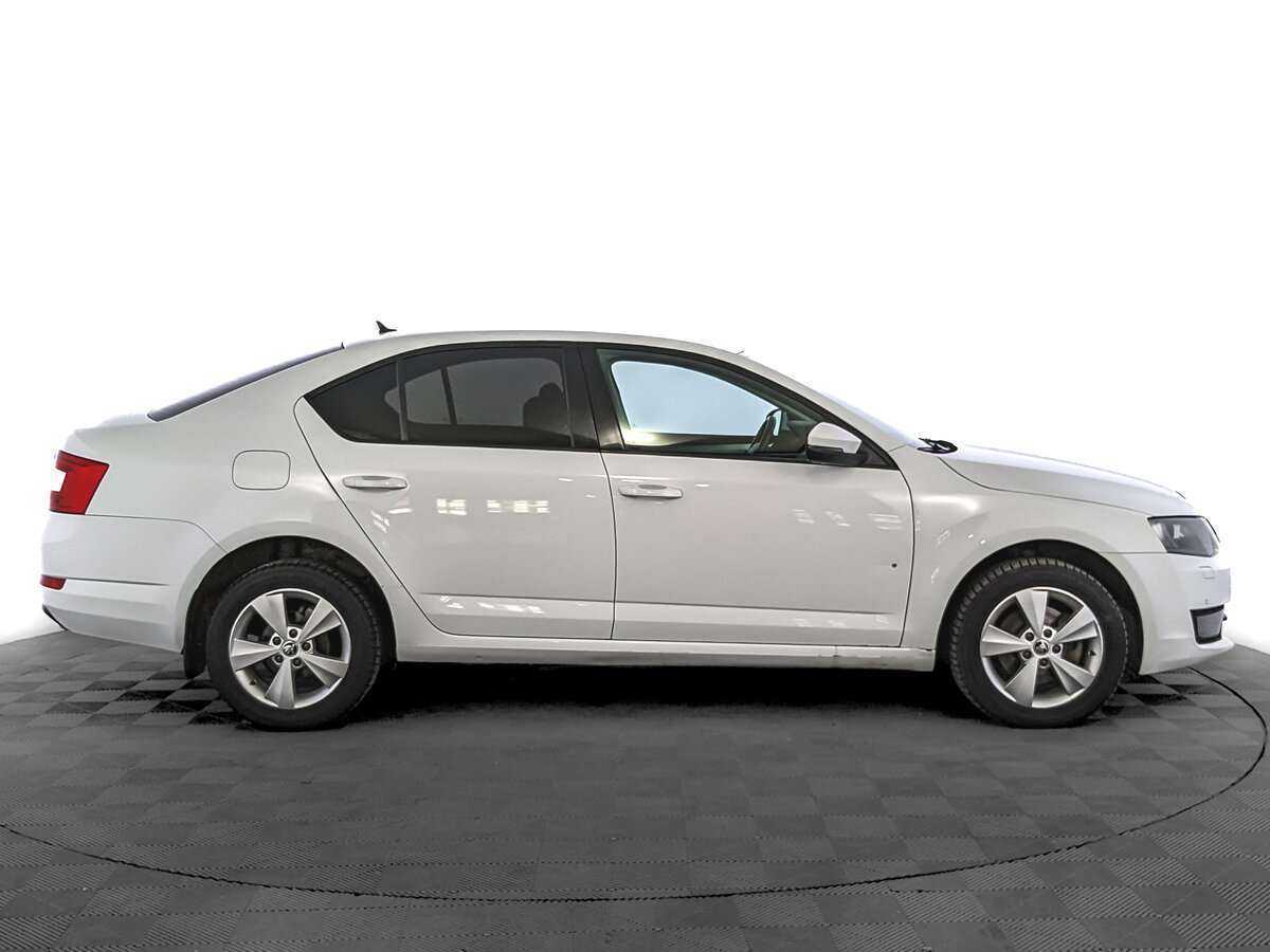 Skoda Octavia 2016 года с пробегом. Фото: #3