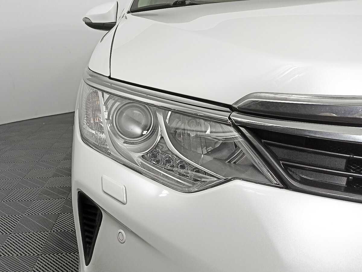 Toyota Camry 2017 года с пробегом. Фото: #16