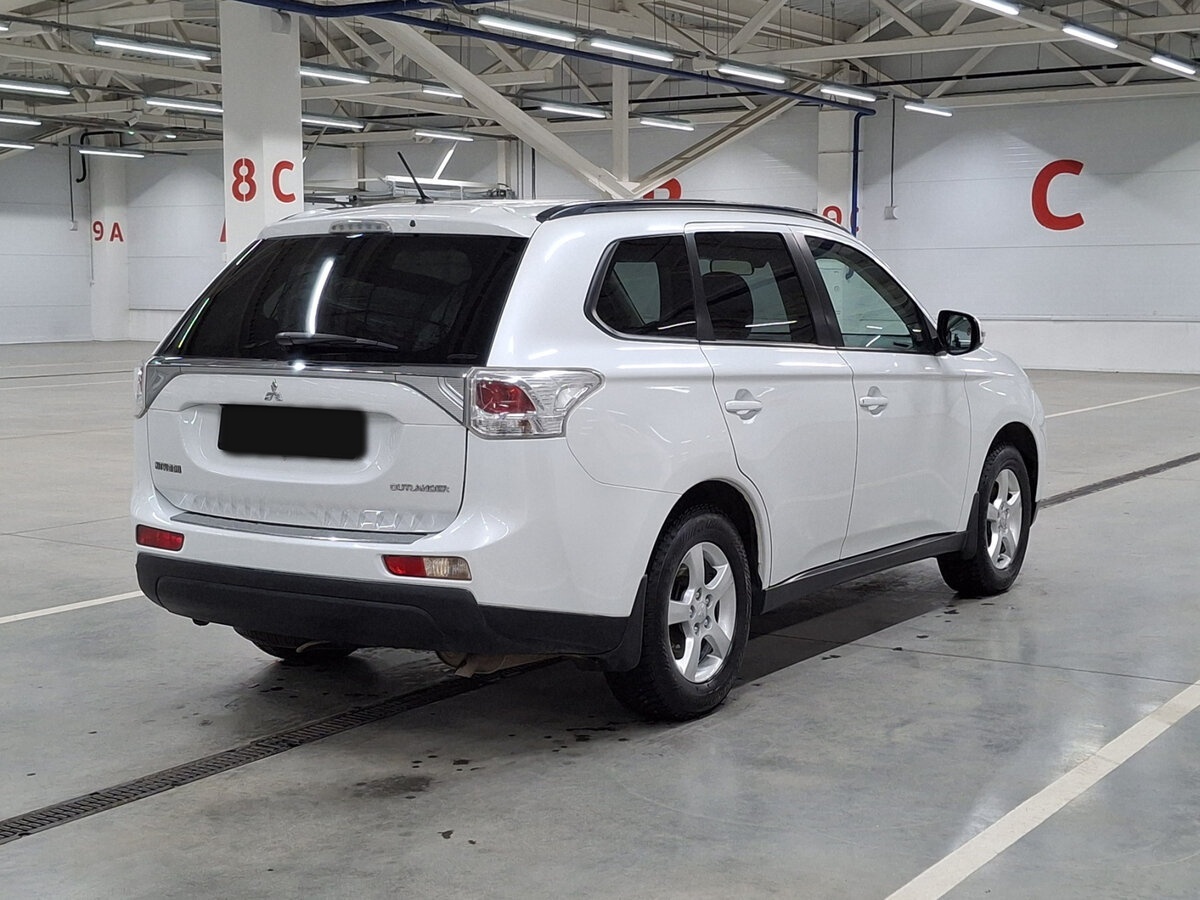 Mitsubishi Outlander 2013 года с пробегом. Фото: #4