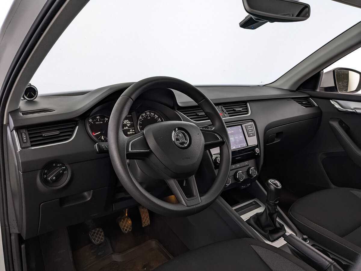 Skoda Octavia 2017 года с пробегом. Фото: #14