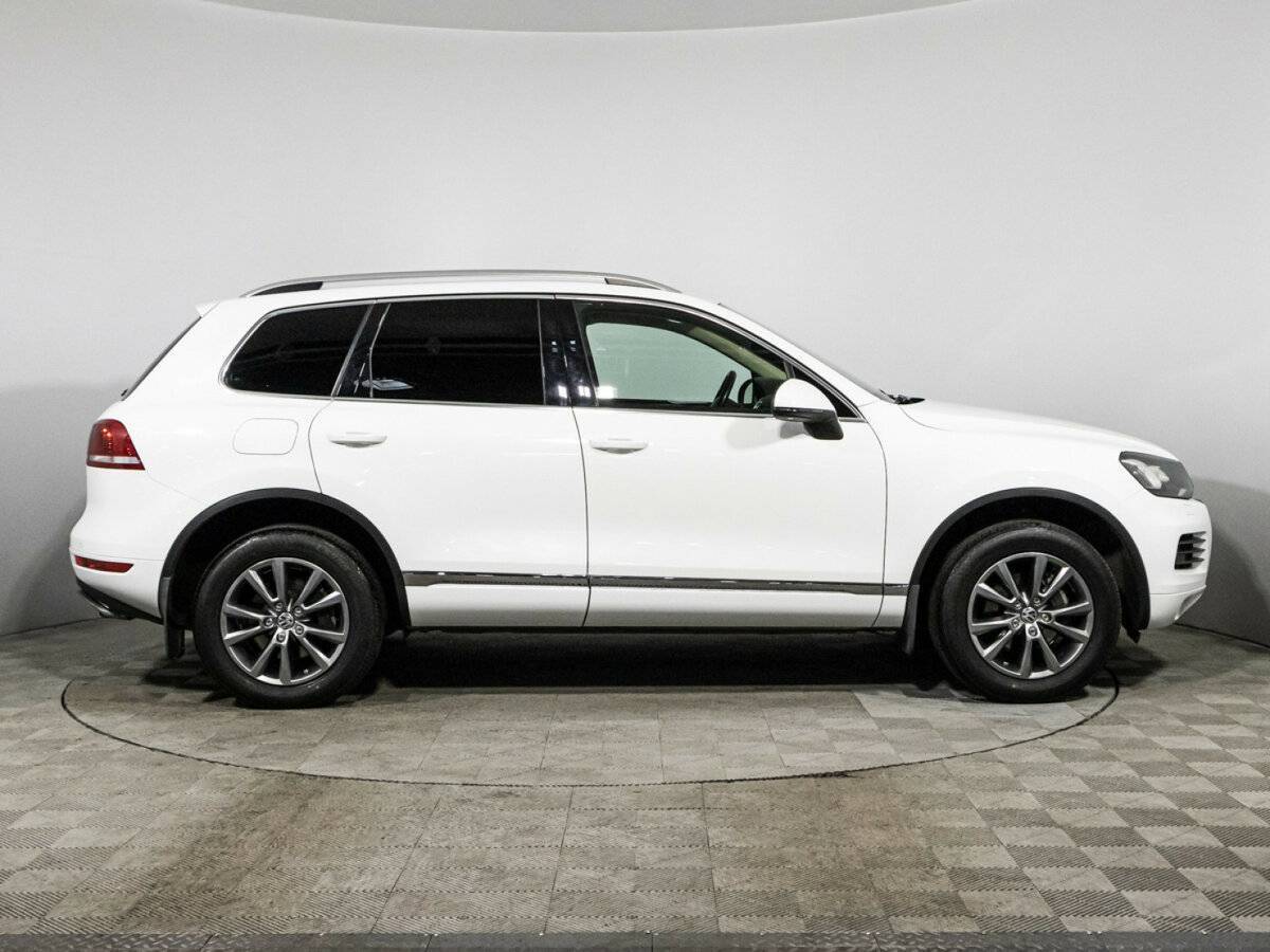 Volkswagen Touareg 2013 года с пробегом. Фото: #3