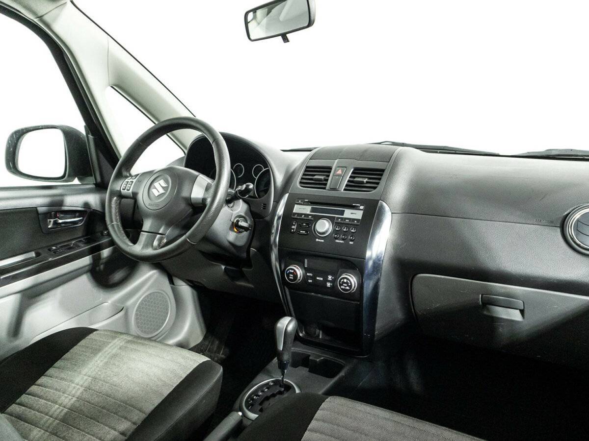 Suzuki SX4 2013 года с пробегом. Фото: #4