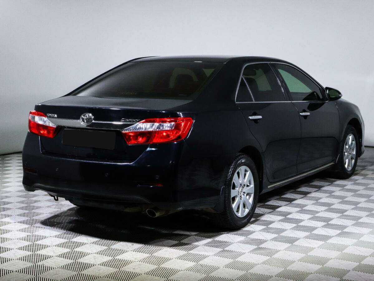Toyota Camry 2012 года с пробегом. Фото: #3